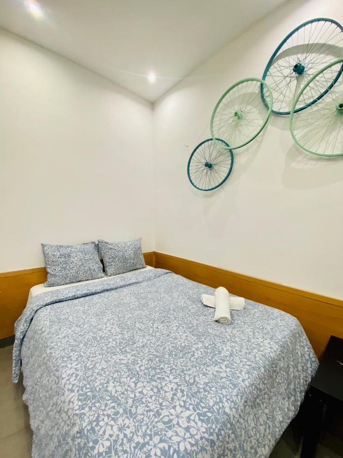 Caterina Look Izquierda Apartamento Barcelona